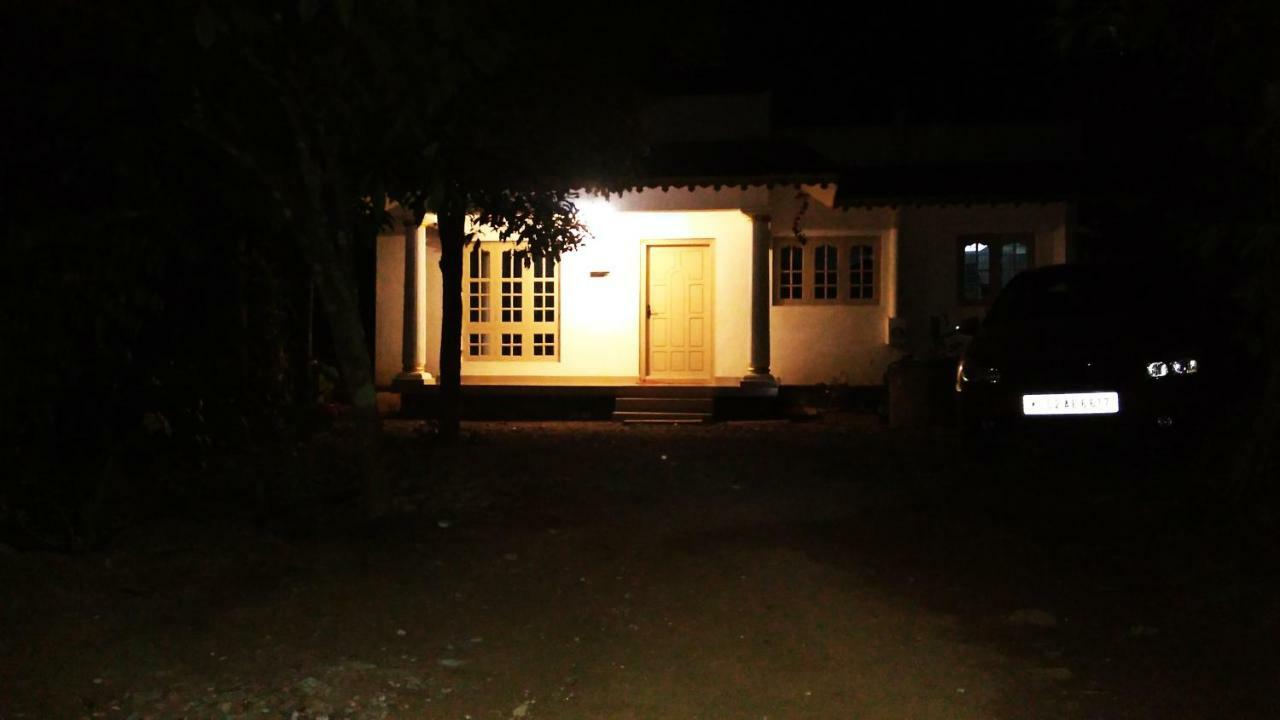 Leeland Munnar Bed and Breakfast Eksteriør billede